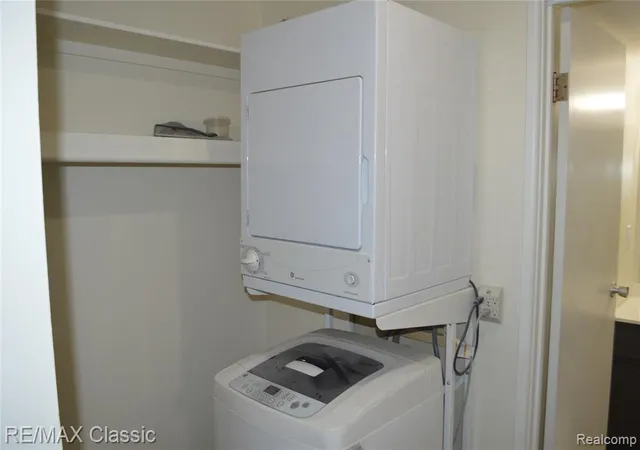 Photo 4 of Condo for sale at 2142 Pauline Blvd, Ann Arbor, MI 48103 5182 | MLS# 61013948 | Listing updated on 2026-09-17
