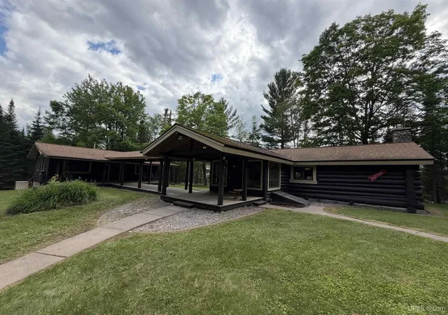 Homes for sale in Republic, MI | 1798 Chief Lake Rd, Republic, MI 49879 | MLS# 50213711