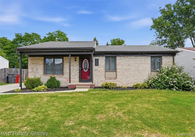 Photo 2 of Sale Pending at 16127 Touraine Dr, Clinton Township, MI 48038 4514 | MLS# 61024583 | Listing updated on 2026-08-31