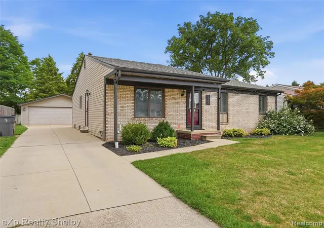 Photo 3 of Sale Pending at 16127 Touraine Dr, Clinton Township, MI 48038 4514 | MLS# 61024583 | Listing updated on 2026-09-14