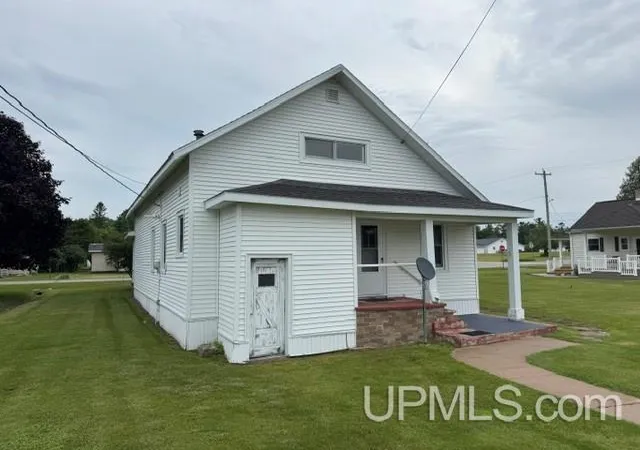 Homes for sale in Rapid River, MI | 7865 Michigan St, Rapid River, MI 49878 | MLS# 50214147