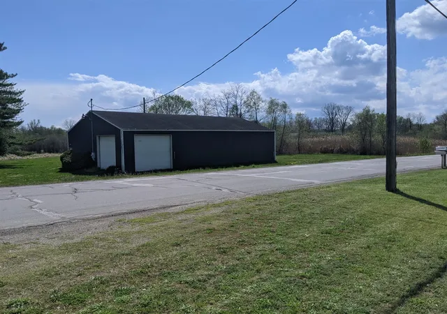 Homes for sale in Jackson, MI | 3639 Flansburg Rd, Jackson, MI 49203 | MLS# 70531298