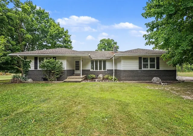 2nd image of 1760 W Carson City Rd, Sheridan, MI 48884 | MLS# 70548912