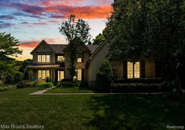 3rd image of 4086 Arcadia Dr, Auburn Hills, MI 48326 | MLS# 61020359