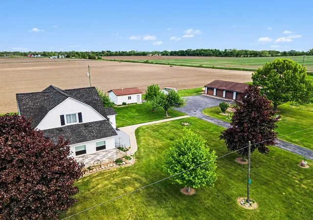 Homes for sale in Pinconning, MI | 2798 N Tower Beach Rd, Pinconning, MI 48650 | MLS# 50209312