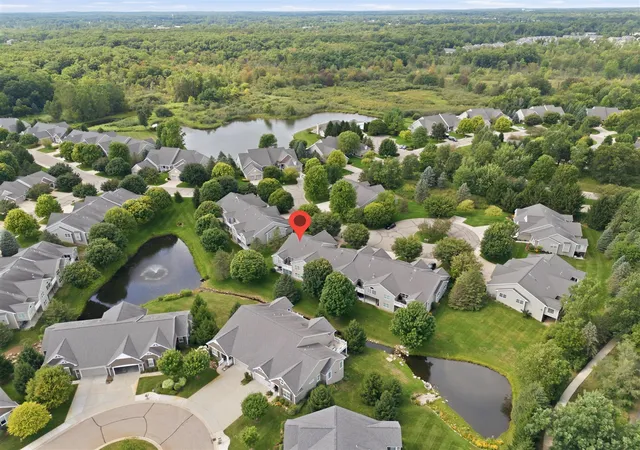Listing Photo 5 - Condo for sale in building located at 2175 Gray Oak Cvs, Portage, MI 49024