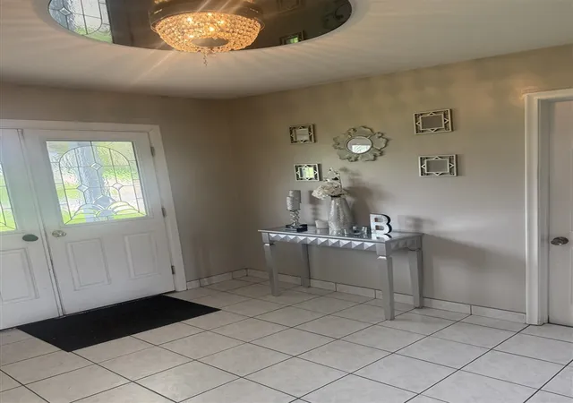 Photo 4 of Single family home for sale at 3966 Iverness Ln, West Bloomfield, MI 48323 | MLS# 70530997 | Listing updated on 2026-05-29