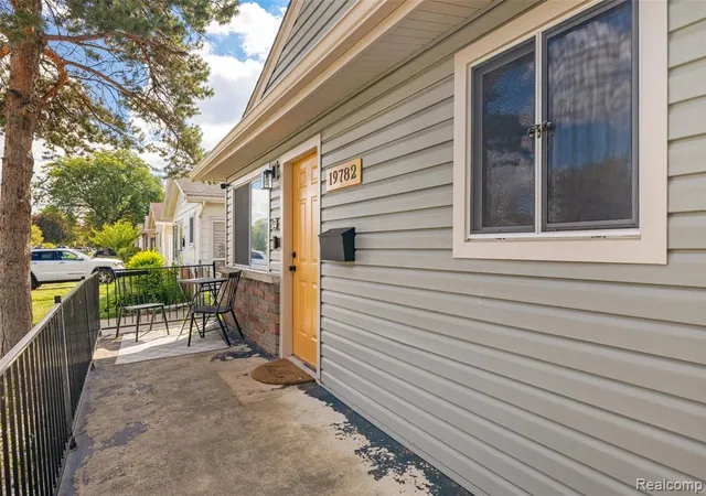 Photo 3 of Single family home for sale at 19782 Woodward St, Clinton Township, MI 48035 4734 | MLS# 61025431 | Listing updated on 2026-08-29