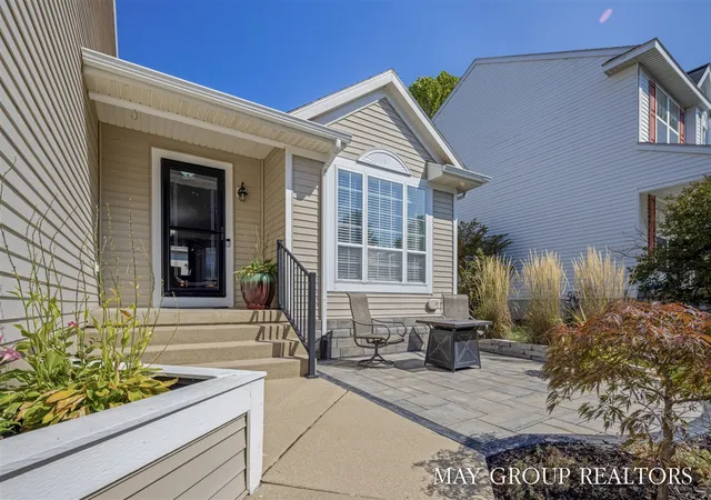 Photo 3 of Sale Pending at 3633 Elderberry Dr, Grand Rapids, MI 49512 | MLS# 70491652 | Listing updated on 2025-11-05
