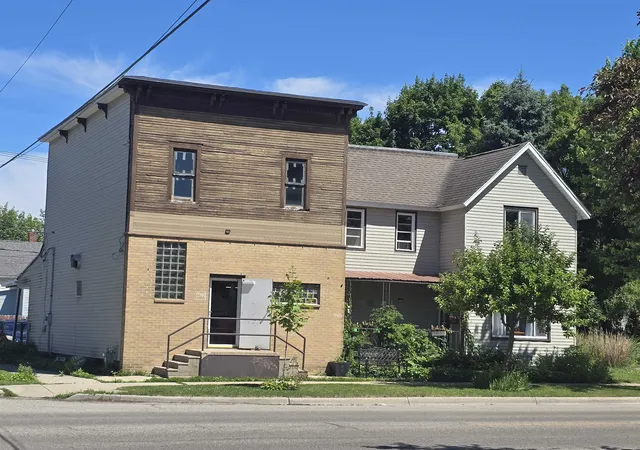 Homes for sale in Bay City, MI | 501 S Madison Ave, Bay City, MI 48708 | MLS# 50212849