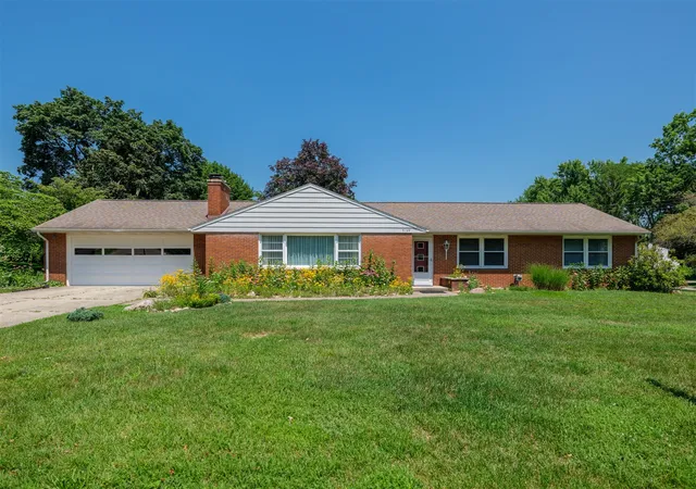 Homes for sale in Portage, MI | 5139 Midfield Dr, Portage, MI 49002 | MLS# 70544419