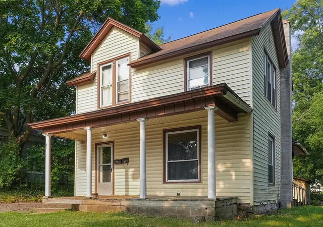 Homes for sale in Big Rapids, MI | 409 Marion Ave, Big Rapids, MI 49307 | MLS# 70515223
