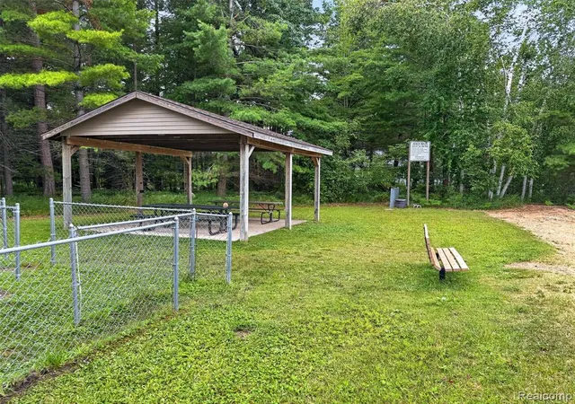 5th image of 1484 Leeward Ln, Saint Helen, MI 48656 9229 | MLS# 61023852