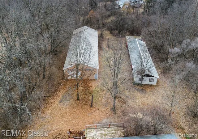 38th image of 9800 Moon Rd, Saline, MI 48176 | MLS# 60974332