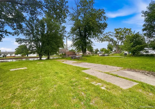 Homes for sale in Clay, MI | 7448 Dyke Rd, Clay, MI 48001 | MLS# 61006149
