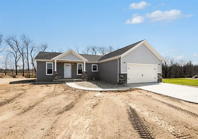 Homes for sale in Dowagiac, MI | 29216 Saddlebred Ln, Dowagiac, MI 49047 | MLS# 70522431