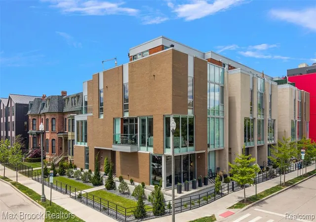 1st image of 311 Alfred St, Detroit, MI 48201 | MLS# 60994420