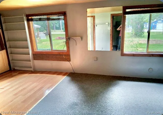 Photo 3 of Single family home for sale at 208 Hickory St, Gladwin, MI 48624 | MLS# 61014964 | Listing updated on 2026-07-28