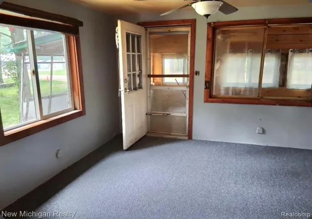 Photo 4 of Single family home for sale at 208 Hickory St, Gladwin, MI 48624 | MLS# 61014964 | Listing updated on 2026-07-28