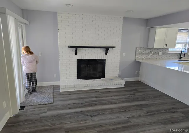 Photo 3 of Single family home for sale at 25592 Cloie Dr, Warren, MI 48089 | MLS# 60996153 | Listing updated on 2026-07-07