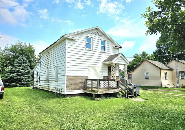 Homes for sale in Sturgis, MI | 209 N Jefferson St, Sturgis, MI 49091 | MLS# 70543783