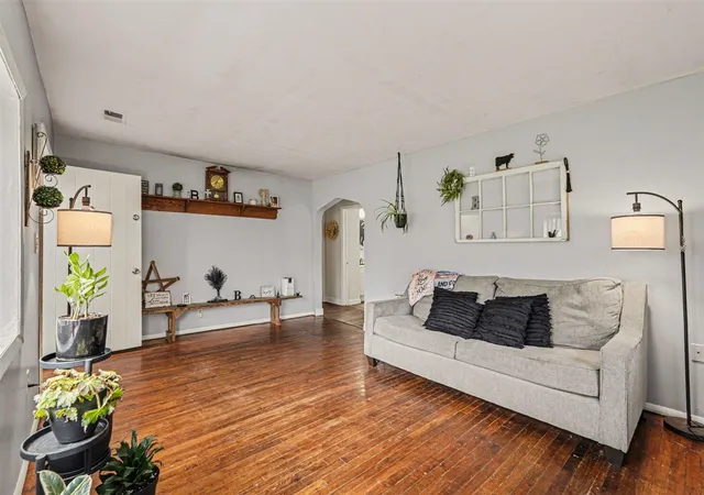 Homes for sale in Grand Rapids, MI | 320 Nancy St, Grand Rapids, MI 49548 | MLS# 70525442