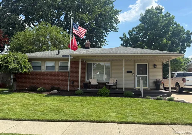 Homes for sale in Trenton, MI | 3511 Bridge St, Trenton, MI 48183 | MLS# 61010446