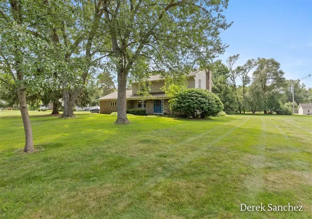 Photo 3 of Sale Pending at 4674 Fennessy St, Grand Rapids, MI 49534 | MLS# 70553462 | Listing updated on 2026-08-28