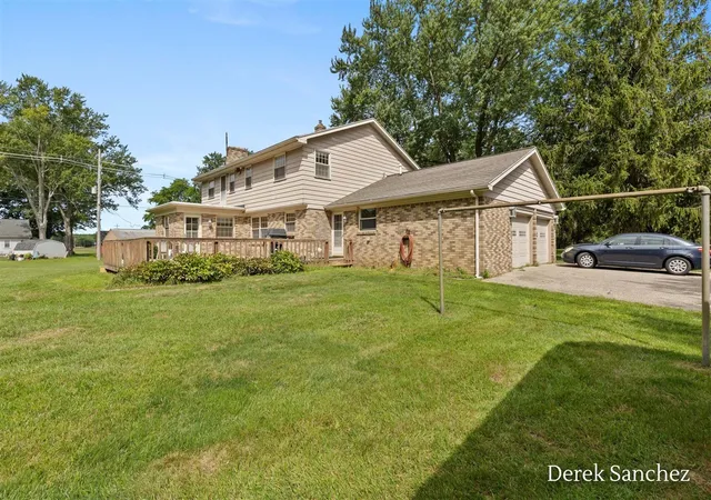 Photo 3 of Sale Pending at 4674 Fennessy St, Grand Rapids, MI 49534 | MLS# 70553462 | Listing updated on 2026-08-28