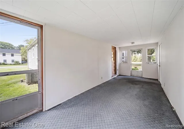 Homes for sale in Pinckney, MI | 665 S Howell St, Pinckney, MI 48169 | MLS# 61007480