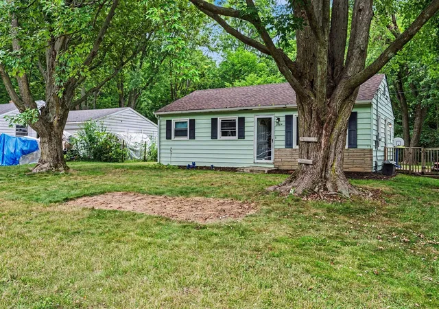 2nd image of 2304 Mapleview Ave, Portage, MI 49024 | MLS# 70552891