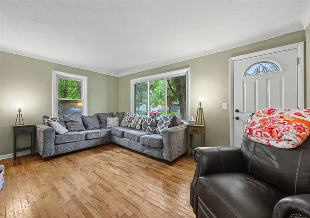 3rd image of 2304 Mapleview Ave, Portage, MI 49024 | MLS# 70552891