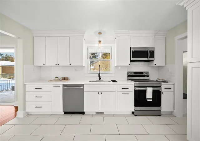 2nd image of 1639 Oak St, Niles, MI 49120 | MLS# 70504798