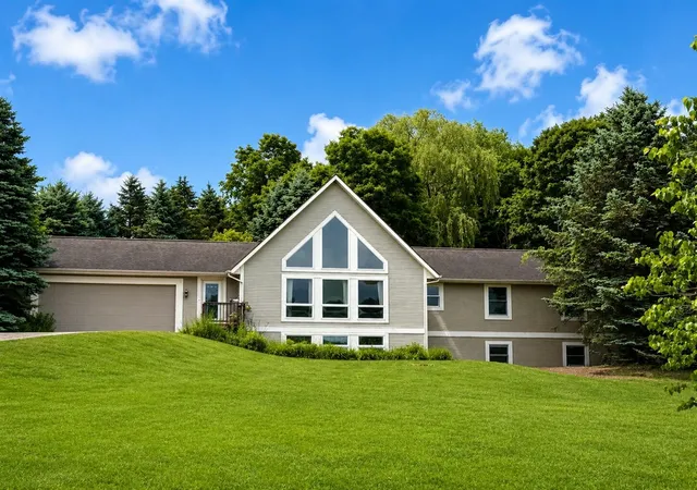 Homes for sale in Hesperia, MI | 350 Mary Ct, Hesperia, MI 49421 | MLS# 70543110
