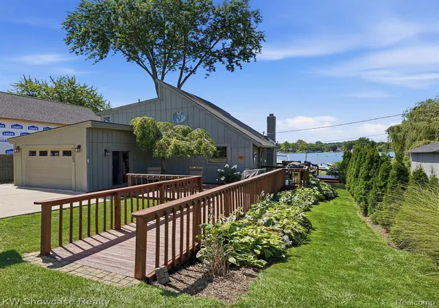 1st image of 2123 Hampton St, White Lake, MI 48386 | MLS# 61022209