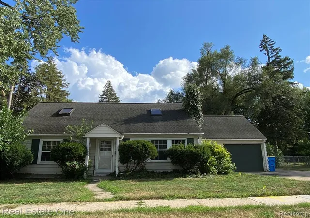 Photo 1 of Single family home for sale at 35437 Stellwagen St, Wayne, MI 48184 | MLS# 61022002 | Listing updated on 2026-08-19