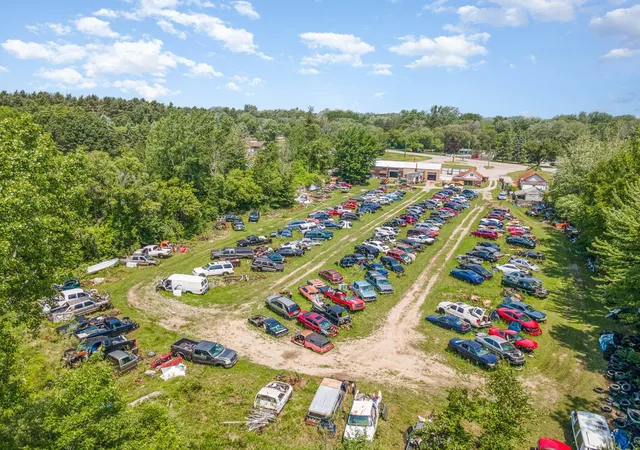 5th image of 3322 Old Kawkawlin Rd, Bay City, MI 48706 | MLS# 50178552