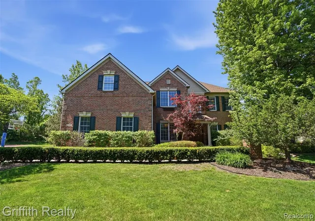 Homes for sale in Milford, MI | 1543 Fairfax Ct, Milford, MI 48380 | MLS# 60998677