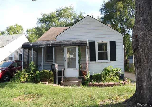 1st image of 18541 Kingsville St, Harper Woods, MI 48225 | MLS# 60973384