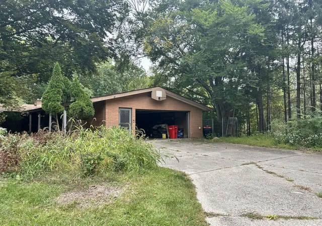 3rd image of 22900 Thorncliffe St, Southfield, MI 48033 | MLS# 70513491