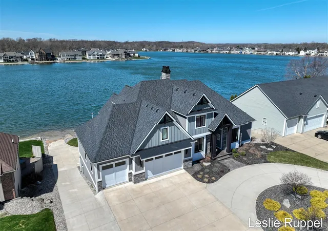 2nd image of 8985 24th Ave, Jenison, MI 49428 | MLS# 70524641