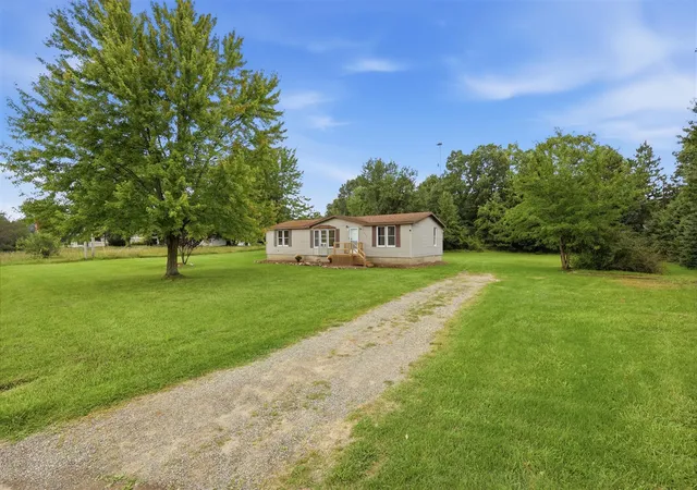 Photo 1 of Sale Pending at 9949 10 Mile Rd, Rockford, MI 49341 | MLS# 70555030 | Listing updated on 2026-09-14