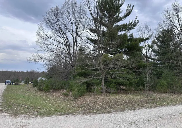 Homes for sale in Interlochen, MI | 11797 Country Acres Dr, Interlochen, MI 49643 | MLS# 80068466