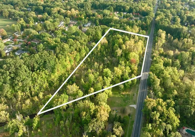 Photo 3 of Land for sale at 3003 S Cleveland Ave, Saint Joseph, MI 49085 | MLS# 70496291 | Listing updated on 2026-04-30