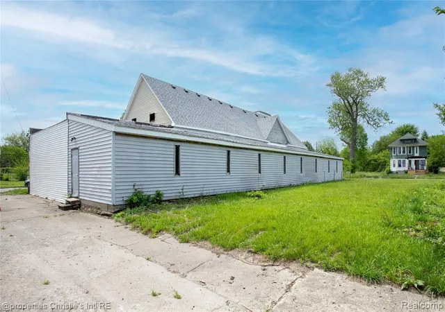 2nd image of 1000 Marston St, Detroit, MI 48211 | MLS# 60997934