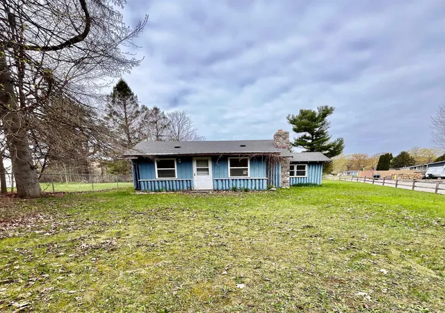 Homes for sale in Central Lake, MI | 2927 N Main St, Central Lake, MI 49622 | MLS# 80069821