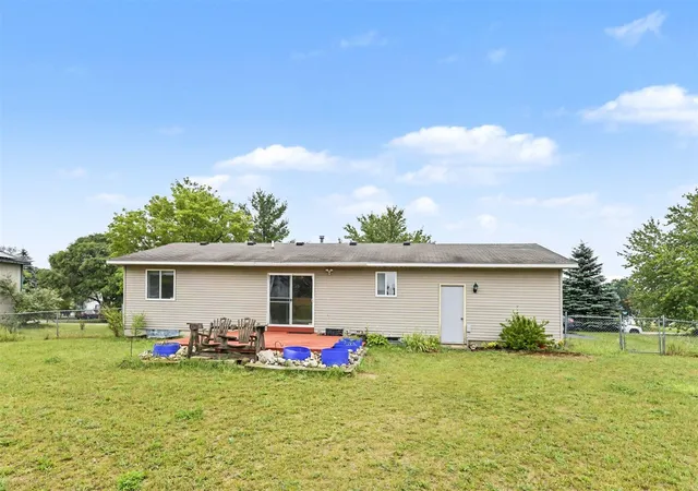15th image of 1862 W Curry Dr, Traverse City, MI 49685 | MLS# 70550663