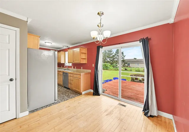 Photo 3 of Sale Pending at 1862 W Curry Dr, Traverse City, MI 49685 | MLS# 70550663 | Listing updated on 2026-08-24