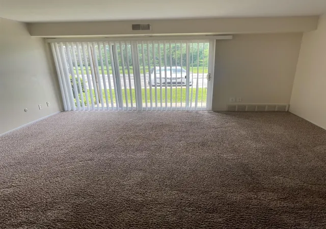5th image of 38220 Fairway Ct # 44a, Clinton Township, MI 48038 | MLS# 50212826