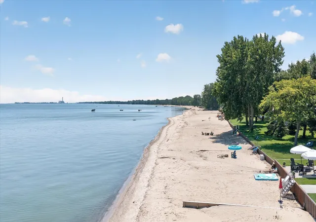 Photo 4 of Single family home for sale at 214 Athlone Beach, Bay City, MI 48706 | MLS# 50215461 | Listing updated on 2026-07-20
